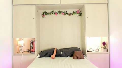 Snapshot of kendallrosse1 chatting on December 15, 12:31 pm Kendal online show from December 15, 12:31 pm