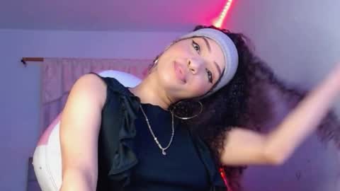 Snapshot of kendallrush2 chatting on January 1, 7:09 am Kendall Rush online show from January 1, 7:09 am