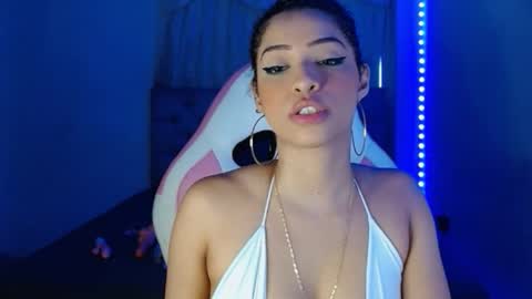 Snapshot of kendallrush2 chatting on January 6, 10:15 pm Kendall Rush online show from January 6, 10:15 pm