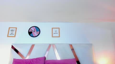 Snapshot of kendalmilleer chatting on January 25, 2:58 am online show from January 25, 2:58 am