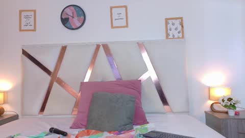 Snapshot of kendalmilleer chatting on February 13, 10:12 am online show from February 13, 10:12 am