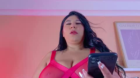 Snapshot of kendalmilleer chatting on December 17, 10:21 am online show from December 17, 10:21 am