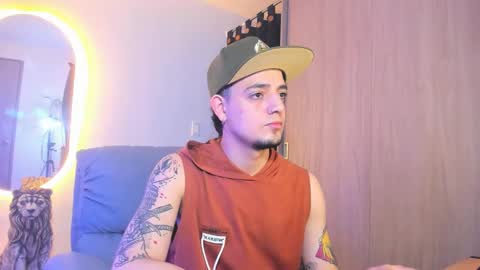 kendel_dimitri online show from January 9, 5:44 am