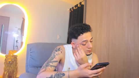 kendel_dimitri online show from January 22, 7:03 am