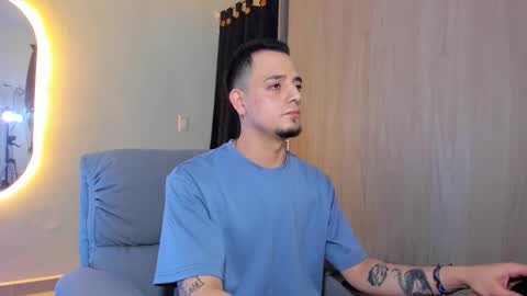 kendel_dimitri online show from February 27, 6:29 am