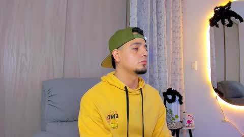 kendel_dimitri online show from November 2, 8:17 am