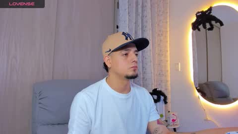 kendel_dimitri online show from November 3, 4:58 am