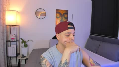 kendel_dimitri online show from May 21, 6:09 am