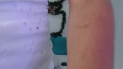 Snapshot of kendra_ass_01 chatting on December 25, 1:09 pm Kendra online show from December 25, 1:09 pm