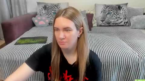 Kendra online show from May 15, 11:34 pm