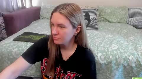 Kendra online show from May 27, 1:57 am