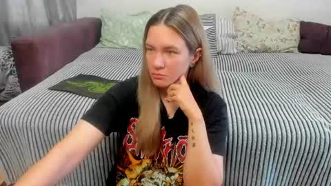 Snapshot of kendra_xx_ chatting on July 12, 11:40 pm Kendra online show from July 12, 11:40 pm