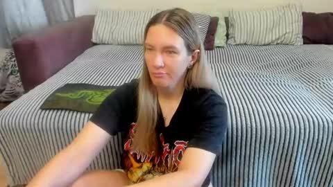 Snapshot of kendra_xx_ chatting on July 16, 12:16 am Kendra online show from July 16, 12:16 am