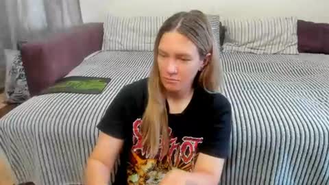 Snapshot of kendra_xx_ chatting on July 19, 11:41 pm Kendra online show from July 19, 11:41 pm