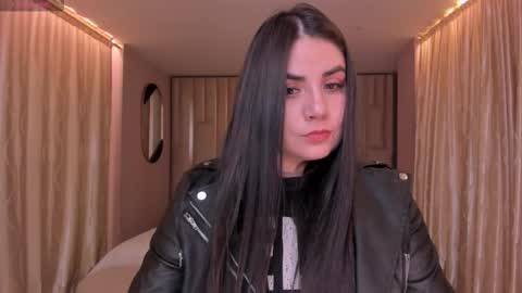  K E N D R A  online show from February 25, 2:43 am