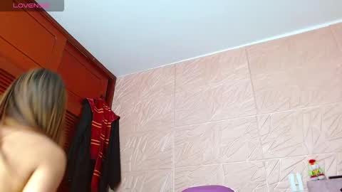 KENDRAPOTTER online show from November 11, 3:45 pm