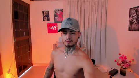 keneth_collins online show from May 11, 12:55 pm