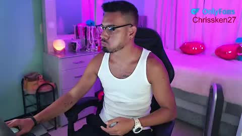 Chriss Morales online show from March 12, 12:10 am