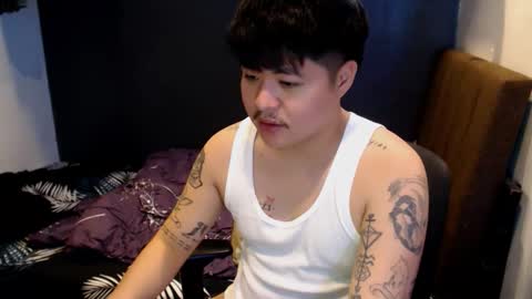 Snapshot of kenhotline911 chatting on November 11, 2:50 pm ken online show from November 11, 2:50 pm