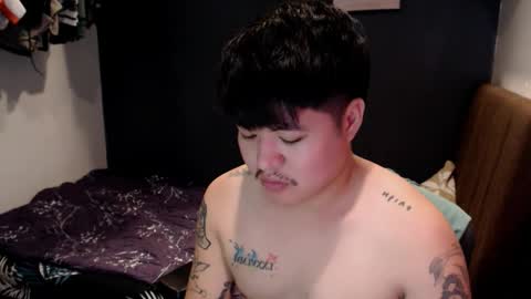 Snapshot of kenhotline911 chatting on November 12, 2:28 pm ken online show from November 12, 2:28 pm