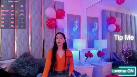 Snapshot of keniavelvet_ chatting on February 25, 5:22 pm keniavelvet online show from February 25, 5:22 pm