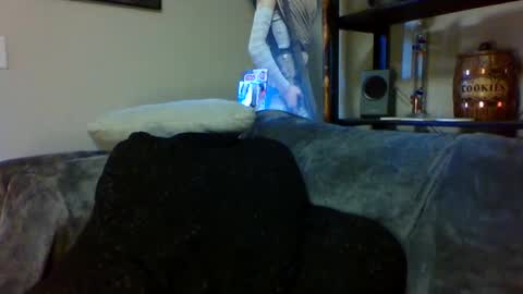 Snapshot of kenkuddles chatting on February 10, 9:47 pm Ken Kuddles online show from February 10, 9:47 pm