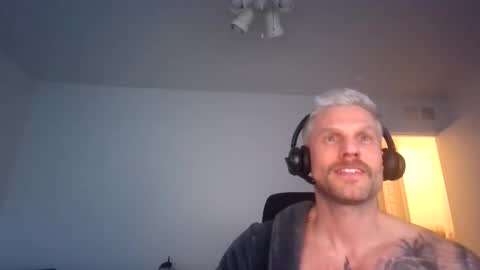 kenmackelwood online show from April 28, 11:37 am