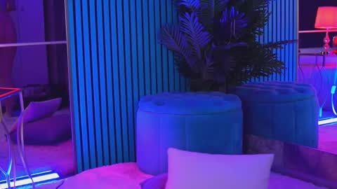 Kendra online show from January 14, 4:56 pm