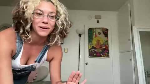 kennibby online show from March 4, 11:11 pm