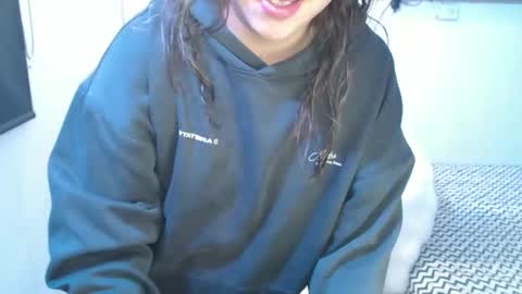 Snapshot of kenshi2302 chatting on November 14, 12:31 am kenshi2302 online show from November 14, 12:31 am