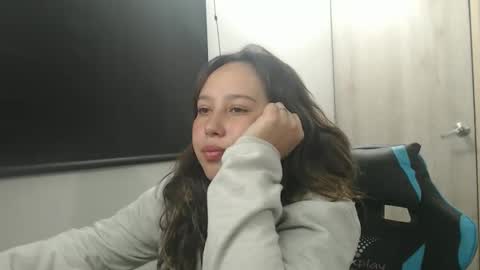 kenshi2302 online show from February 13, 1:45 am