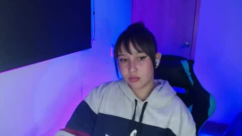 kenshi2302 online show from April 21, 5:03 am