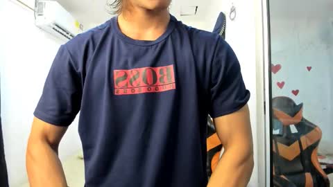 Snapshot of kenshi_roa chatting on February 23, 1:03 am kenshi_roa online show from February 23, 1:03 am