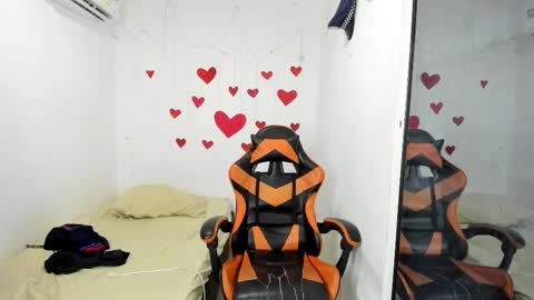 Snapshot of kenshi_roa chatting on March 1, 5:20 am kenshi_roa online show from March 1, 5:20 am