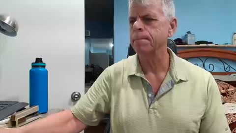 Snapshot of kent_ham chatting on May 5, 11:24 pm kent_ham online show from May 5, 11:24 pm