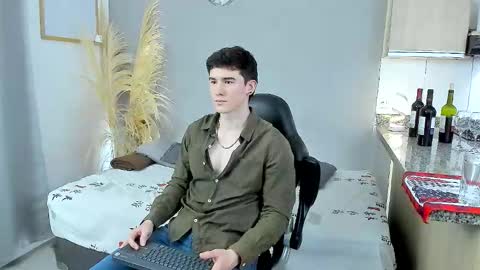 Santiago online show from February 15, 4:31 am