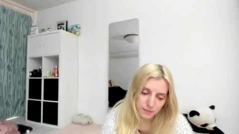 Kenzie online show from April 5, 1:41 pm