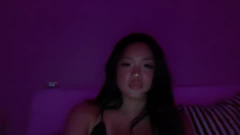 Snapshot of kenzisnow chatting on August 4, 3:43 am kenzisnow online show from August 4, 3:43 am