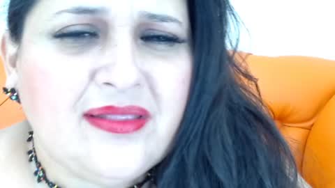 Snapshot of kerly_doll chatting on December 7, 11:12 pm K E R L Y online show from December 7, 11:12 pm