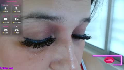 Snapshot of kerly_doll chatting on November 24, 3:45 pm K E R L Y online show from November 24, 3:45 pm