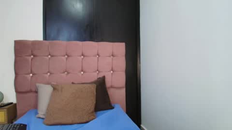Snapshot of kerly_mature42 chatting on September 17, 3:03 pm KERLY online show from September 17, 3:03 pm