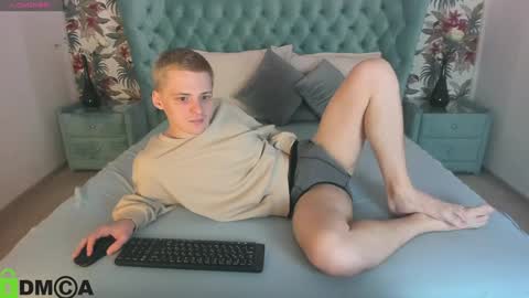 Snapshot of kerry_slay chatting on January 2, 9:50 pm Kerry online show from January 2, 9:50 pm