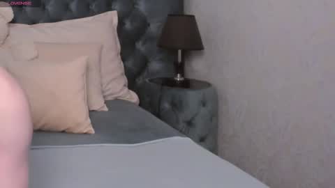 Snapshot of kerry_slay chatting on March 1, 5:42 am Kerry online show from March 1, 5:42 am