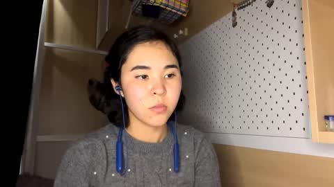 Jenny  online show from March 30, 9:54 am