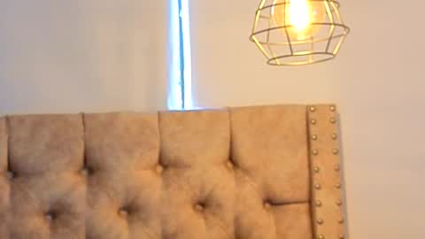 Kery Hillson online show from February 28, 2:18 pm