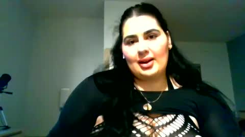 Snapshot of ketchupppp27 chatting on February 11, 4:11 am Sasha Luke online show from February 11, 4:11 am
