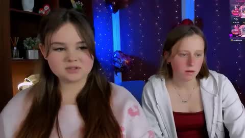 keuli_li online show from February 9, 7:51 pm