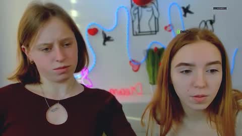 keuli_li online show from February 21, 6:36 am