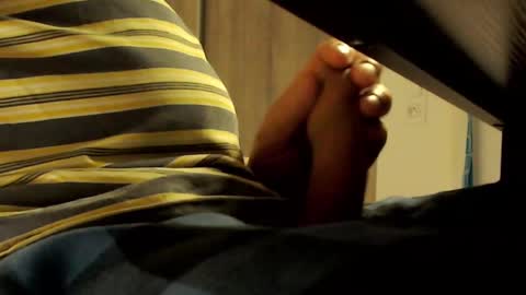 Snapshot of kev20paris chatting on December 29, 7:17 am kev20paris online show from December 29, 7:17 am