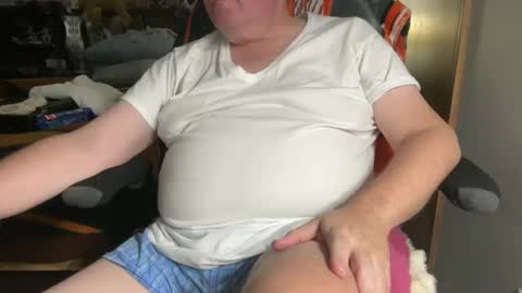Snapshot of kev92569 chatting on January 9, 1:50 am kev92569 online show from January 9, 1:50 am